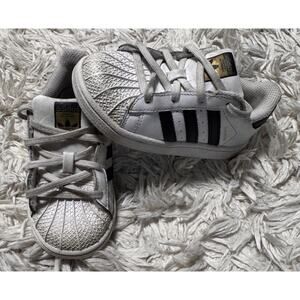 adidas Superstar Shoes White/Black With Black Stripes Size 8 Kids'
